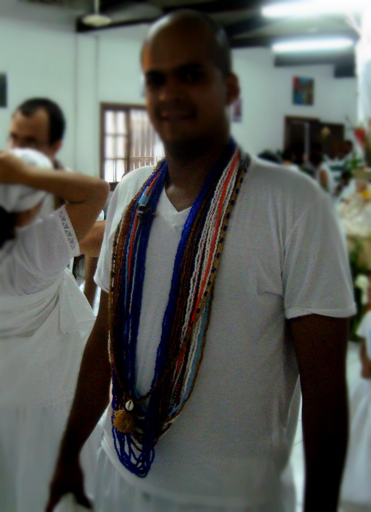 Święto składania darów dla Iemanjá, bogini morza, na plaży Rio de Janeiro. Autor: Alexandre Cassiano, Rio de Janeiro, 2003.